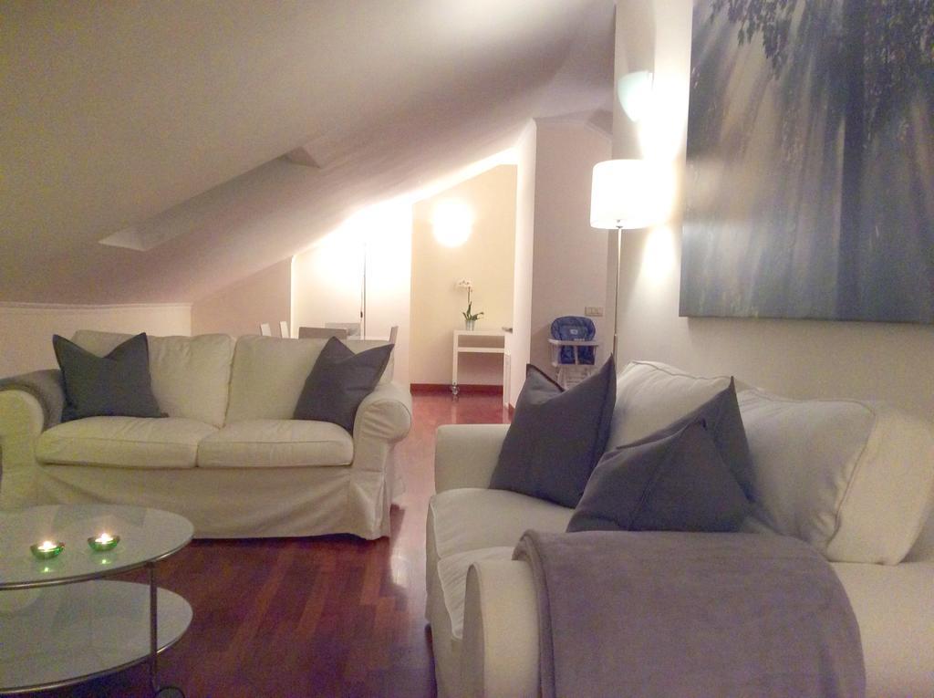 Apartment La Mansarda Alba (Piedmont) Quarto foto