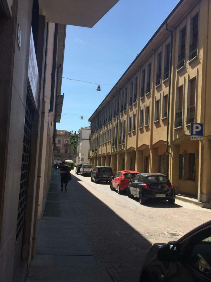 Apartment La Mansarda Alba (Piedmont) Exterior foto